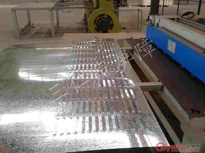 橋梁聲屏障-河北三仁交通設施制造提供橋梁聲屏障的相關介紹、產品、服務、圖片、價格、聲屏障、隔音墻、隔聲屏障、高速公路聲屏障、公路隔音墻、鐵路聲屏障、高鐵聲屏障、橋梁聲屏障、小區聲屏障、工廠聲屏障、冷卻塔聲屏障